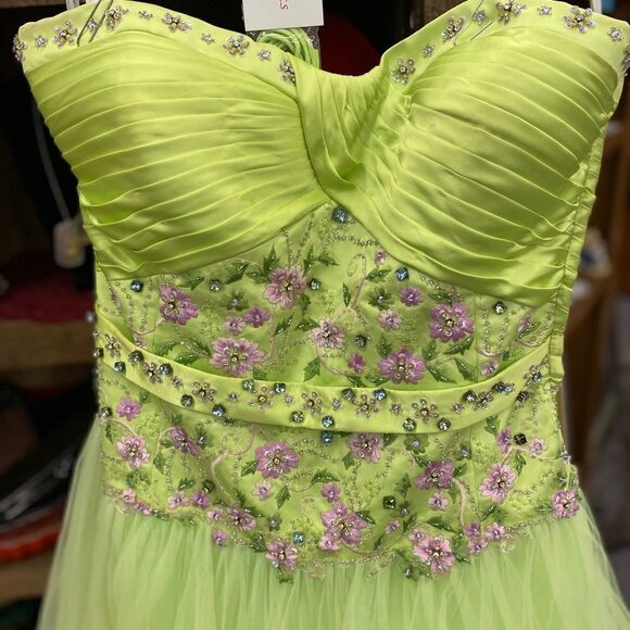 14-16 Precious Formals green strapless dress - Picture 2 of 7